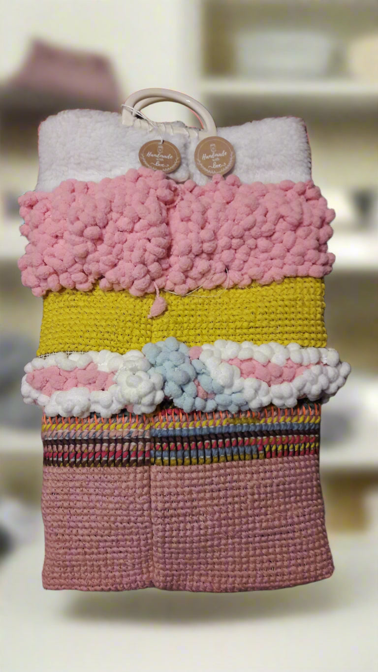 Ariane Crafts Snow 2025 XL Handbag: Your Bespoke Winter Art Piece
